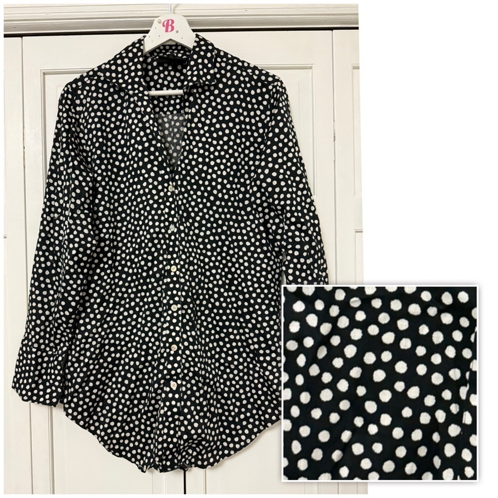 Foxcroft Black Button Down Blouse Polka Dots Wrinkle Free Shaped Fit 100% Cotton